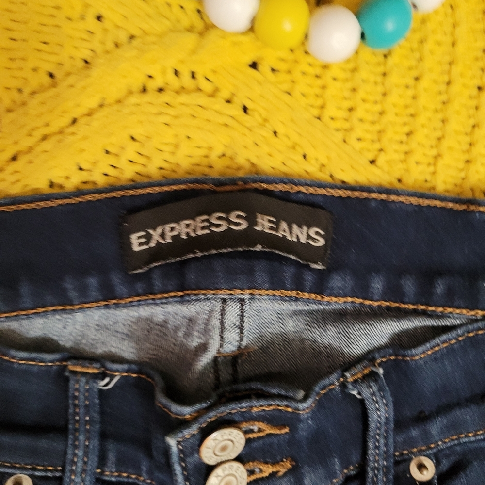 Blue skinny jeans. Size 8 - Picture 6 of 8